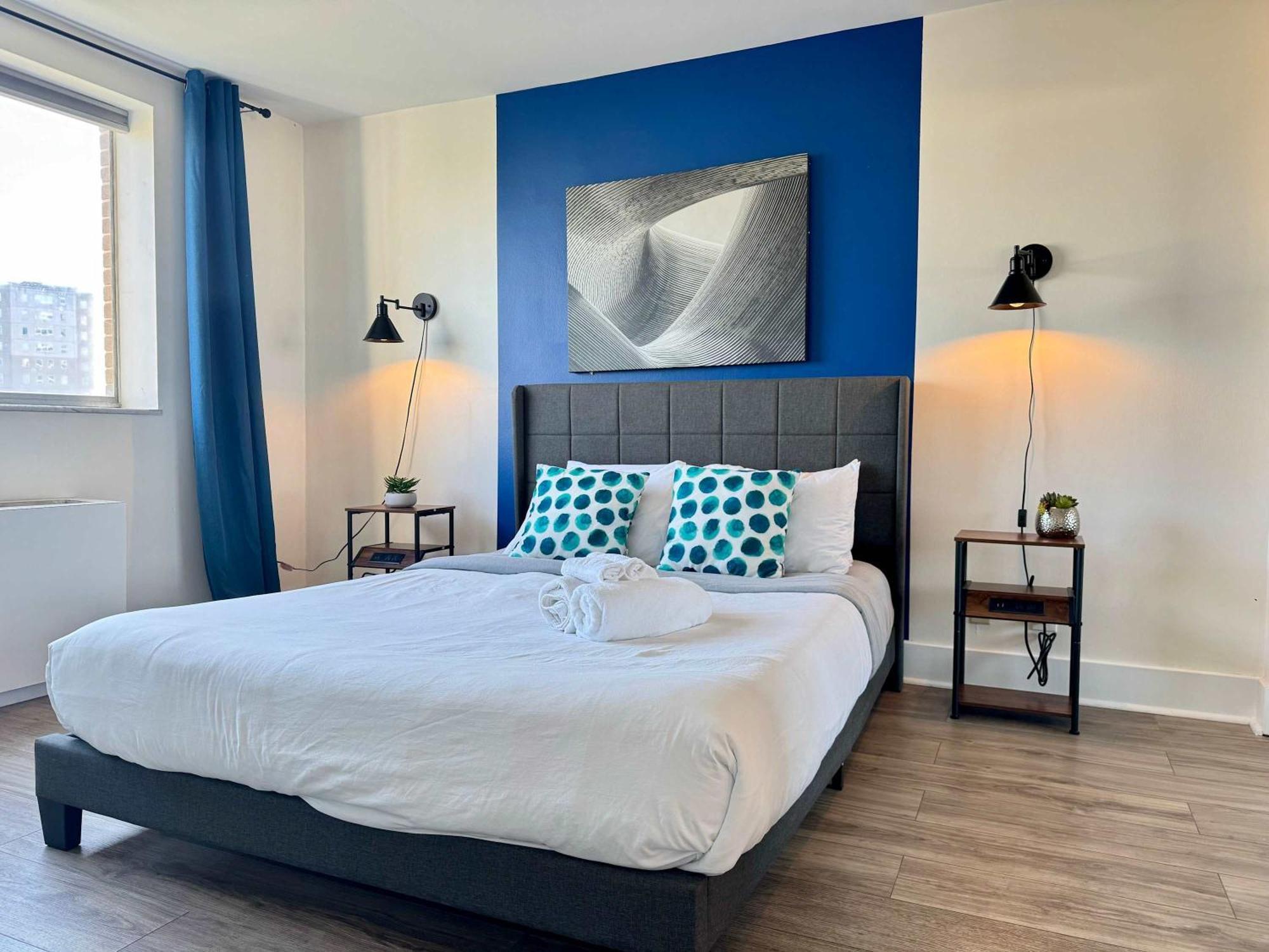 2B1B Modern Downtown Atl Condo W 1 Free Parking Lm1007 Атланта Екстериор снимка